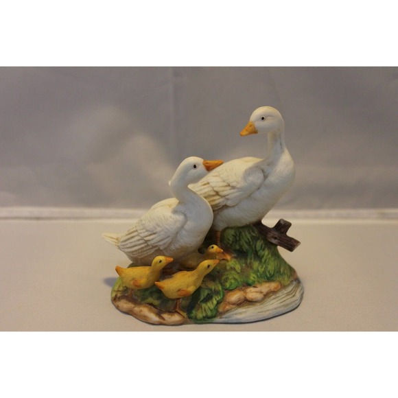 Vintage HOMCO #1459 Mother/Father DUCK w/Baby DUCKLINGS Family Ceramic - Picture 1 of 8
